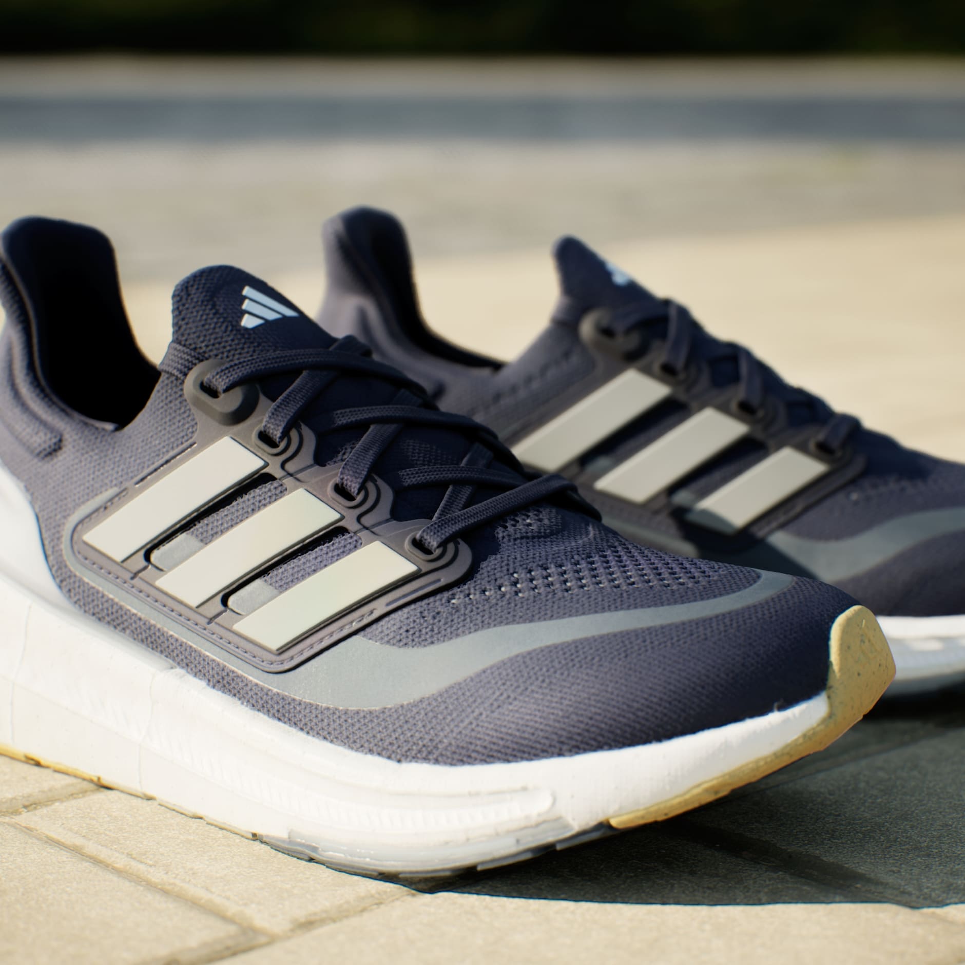 נעלי Ultraboost Light