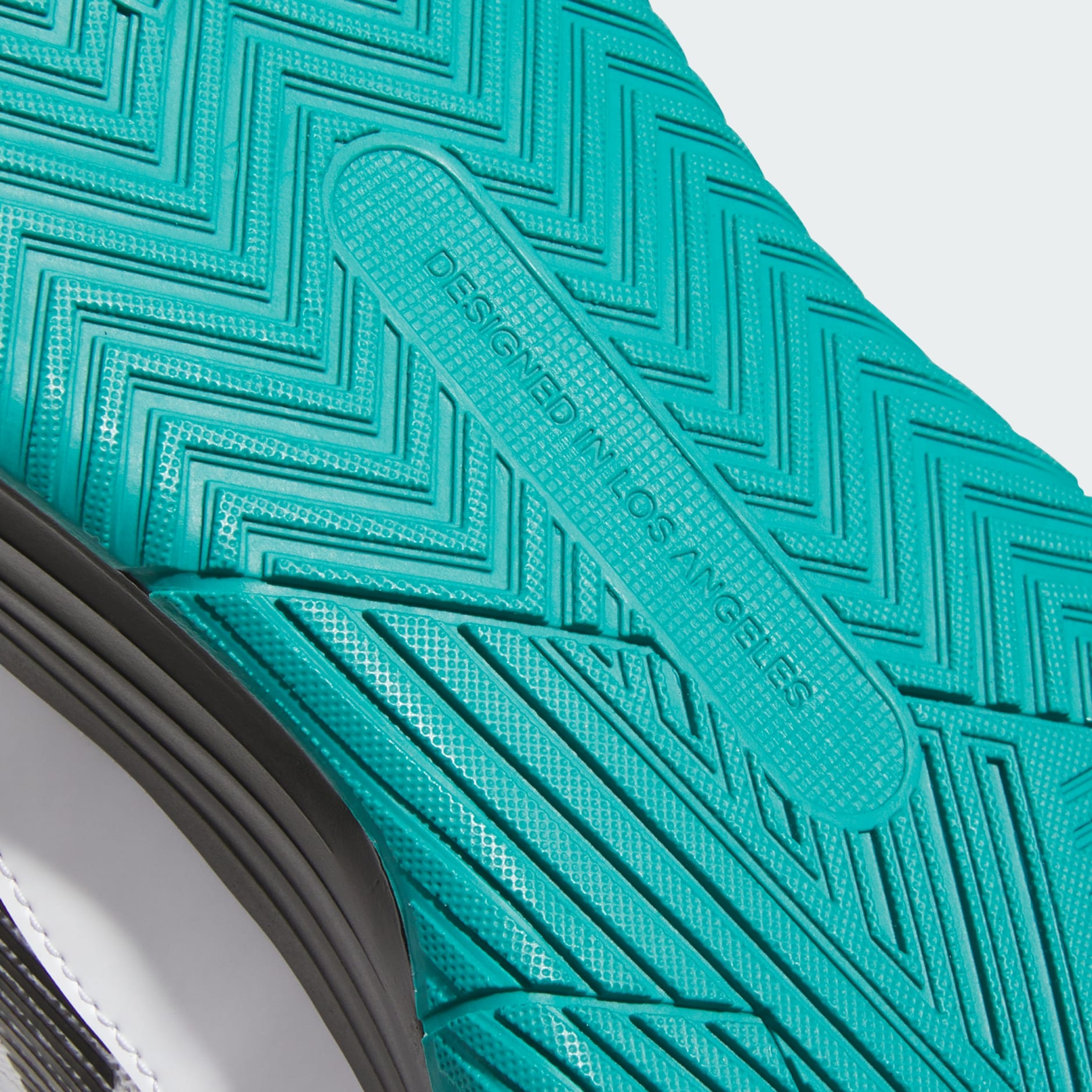 حذاء Ownthegame 3.0