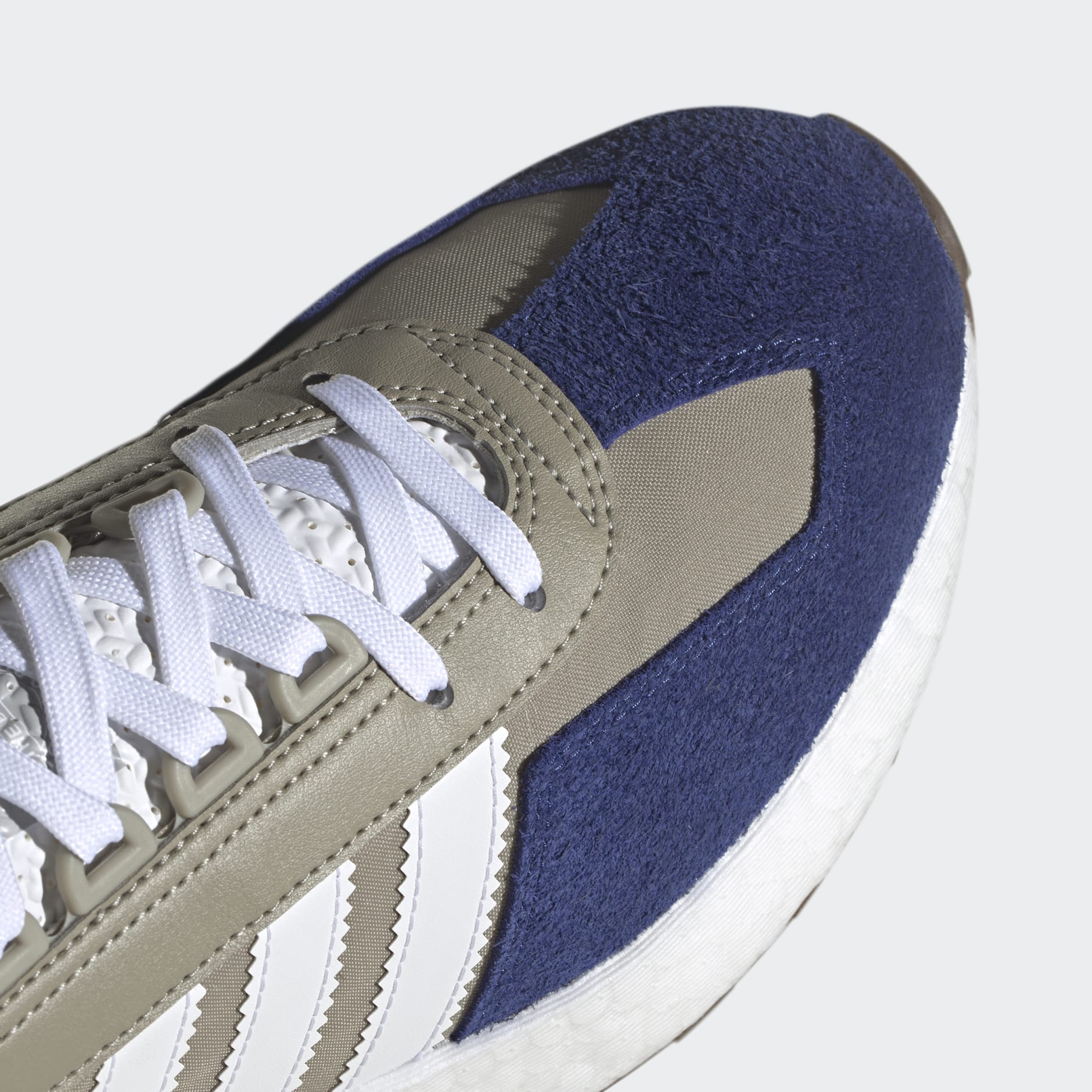 Retropy E5 Shoes