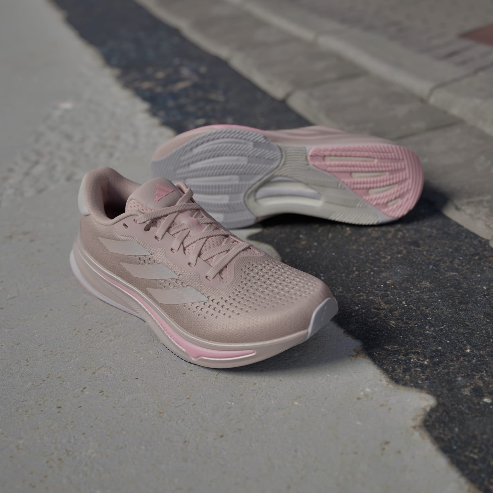 Supernova Rise Running Shoes
