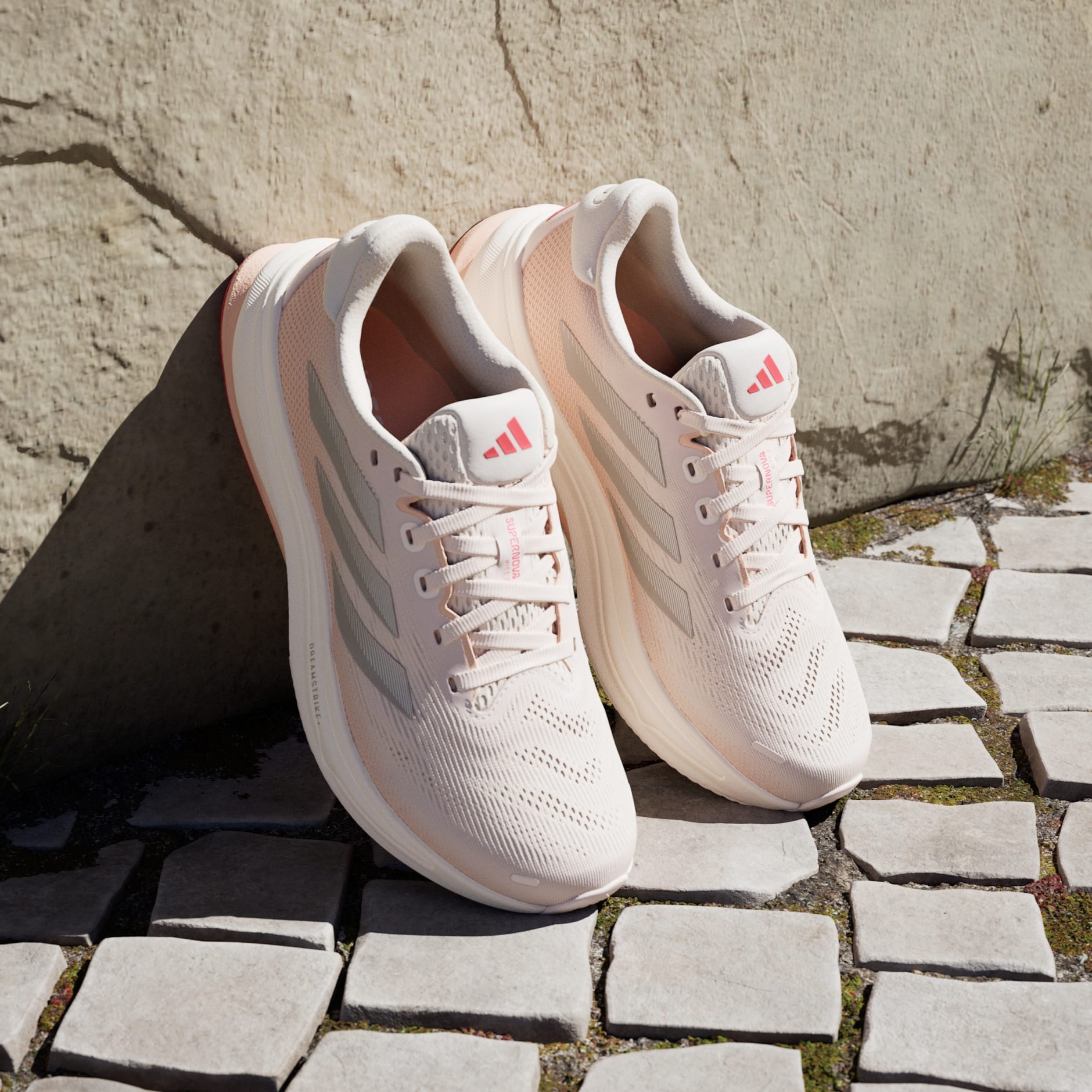 Supernova Rise 2 Running Shoes