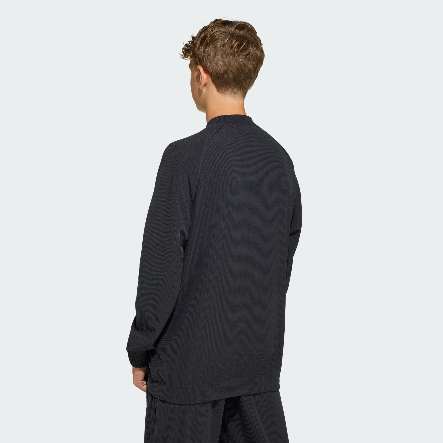 PREDIMENZIONIRAN GORNJI DIO TRENIRKE OD SAMTA SST