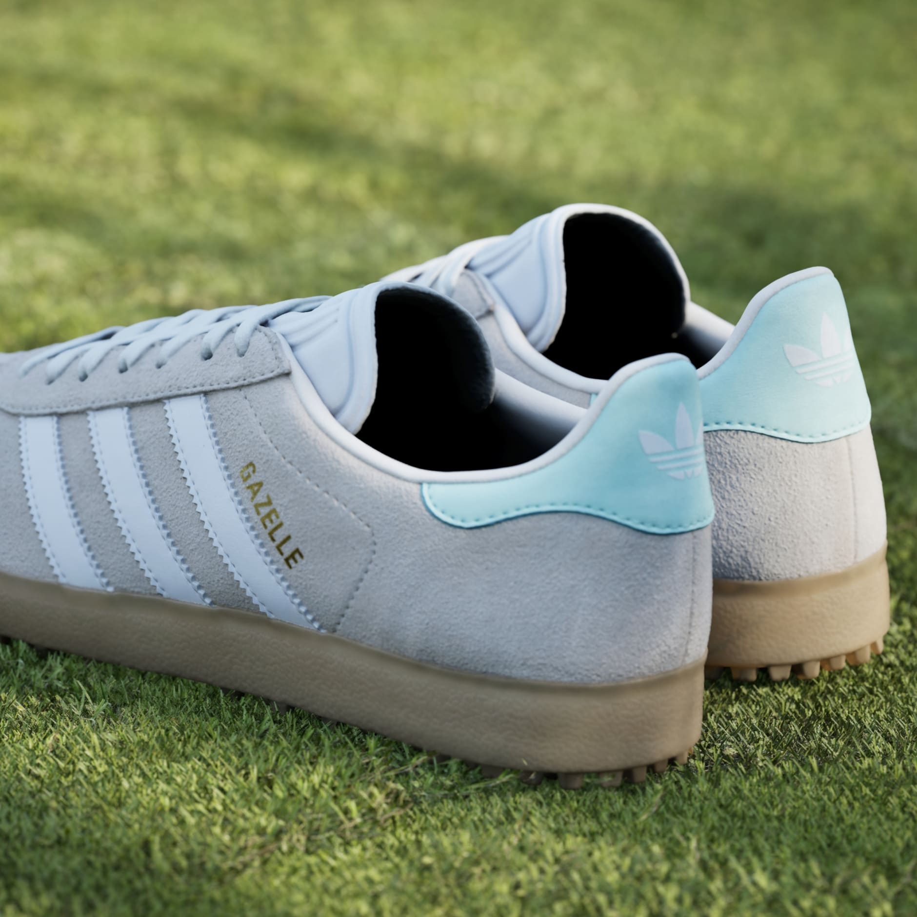Gazelle Spikeless Golf Shoes