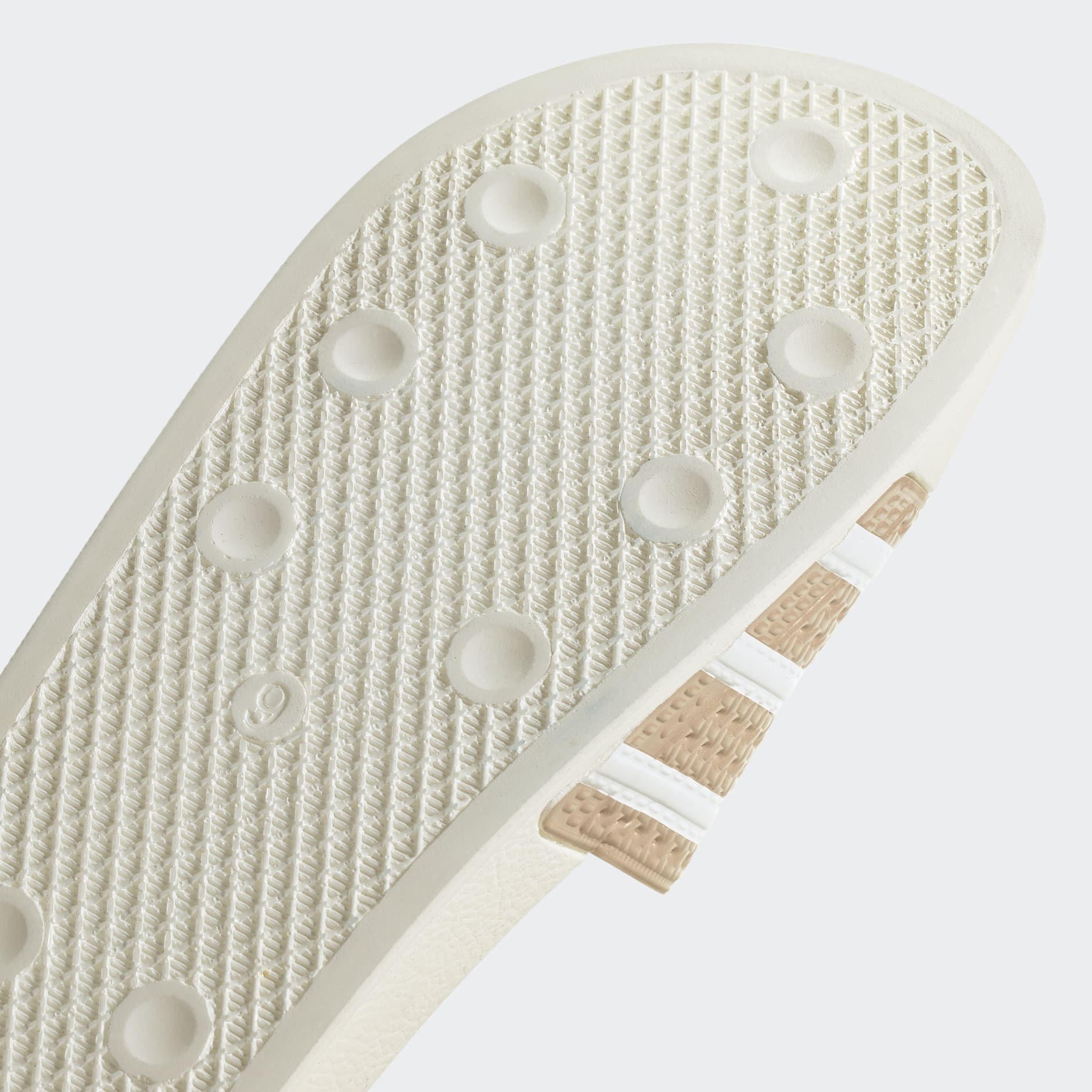 ADILETTE