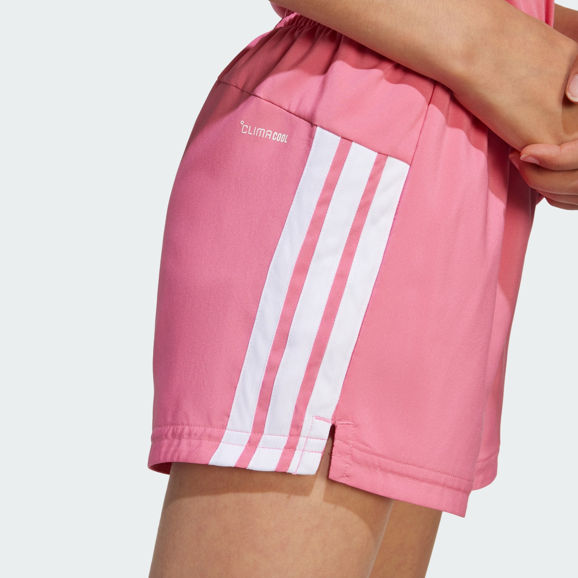 Train Essentials 3-Stripes Shorts Kids