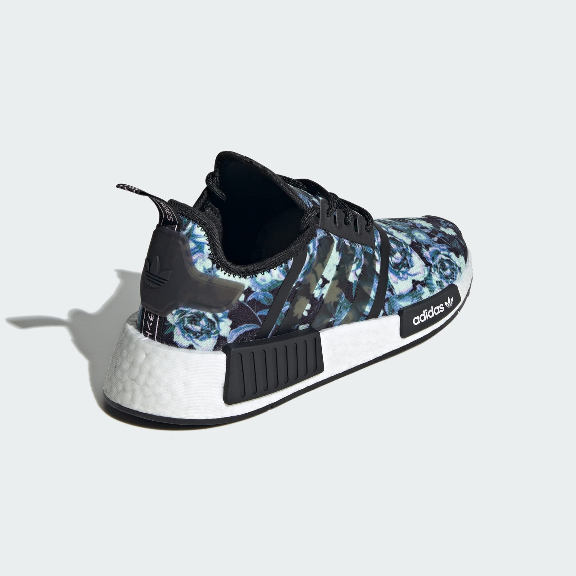 Originals nmd outlet r1 black/night metallic/scarlet