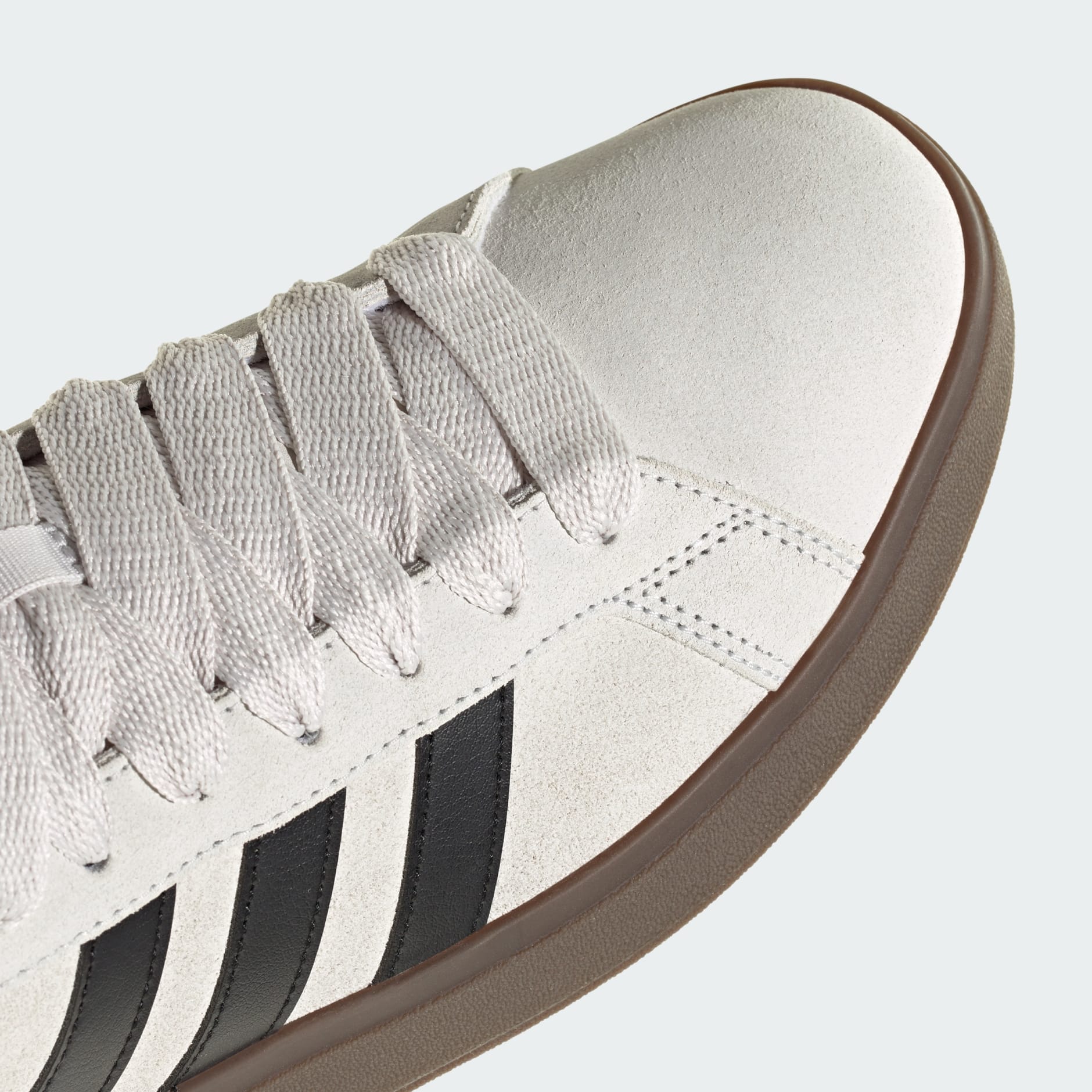 Grand Court Base 00s Shoes