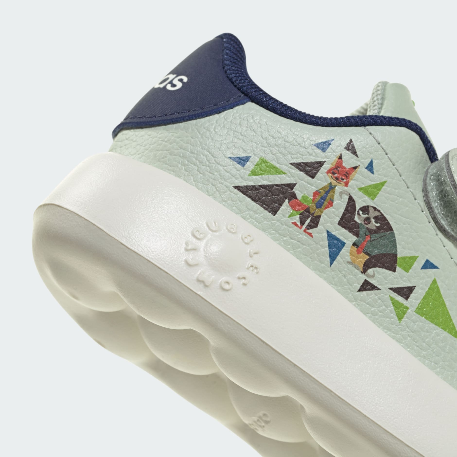 أحذية Advantage المستوحى من ديزني للأطفال من أديداس