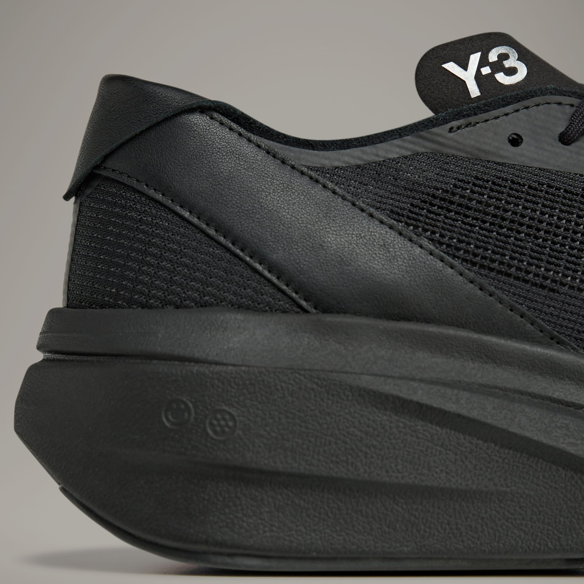 Y-3 Subaya