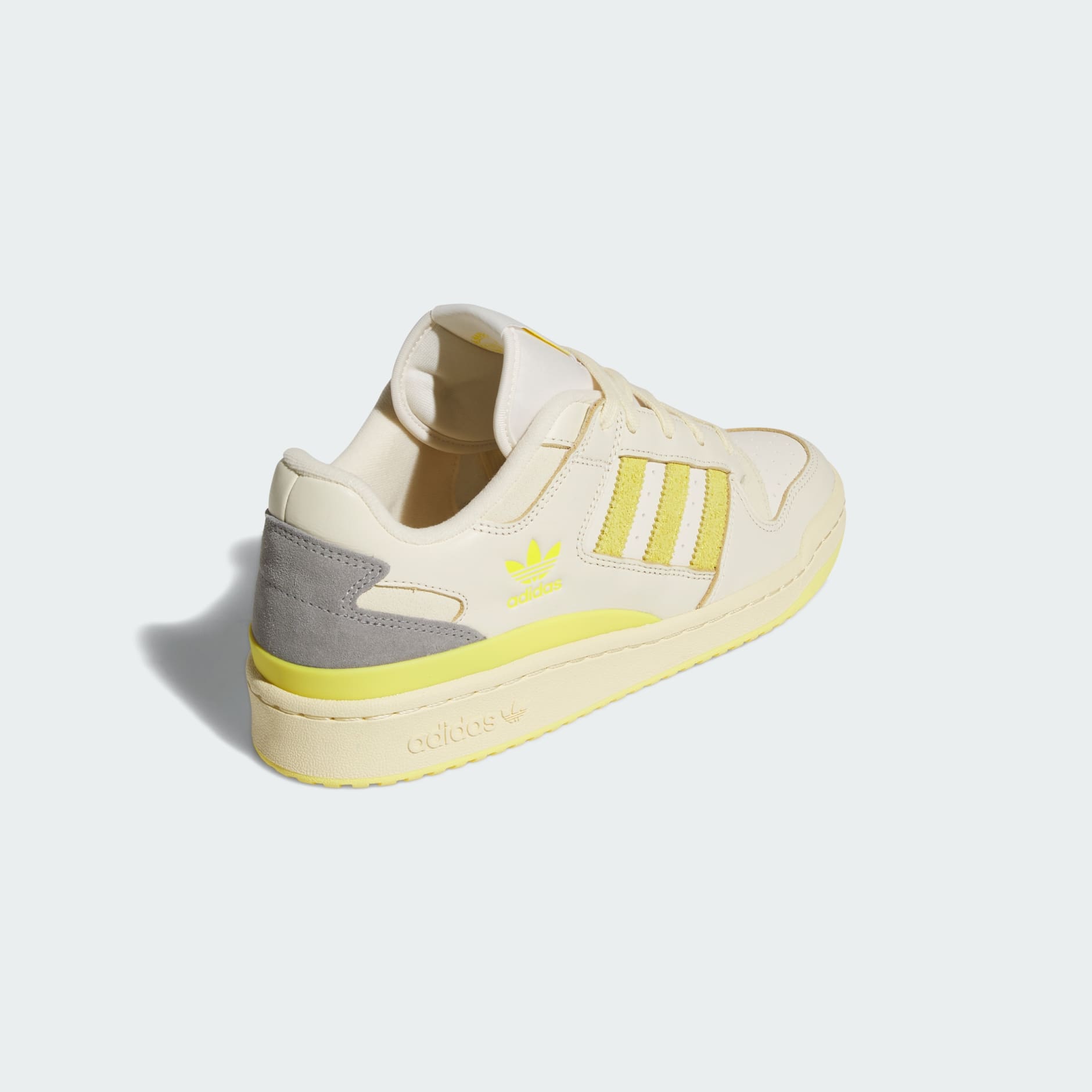 حذاء Forum Low CL