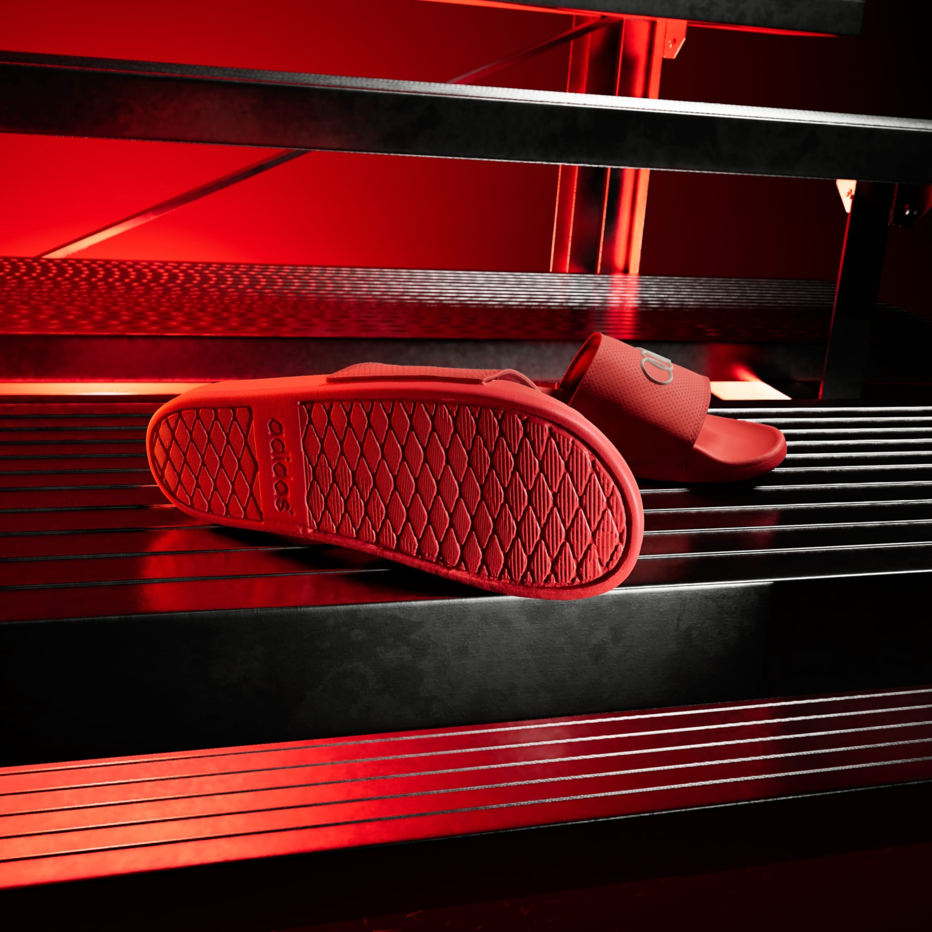 NATIKAČE ADILETTE COMFORT AUDI REVOLUT F1 TEAM