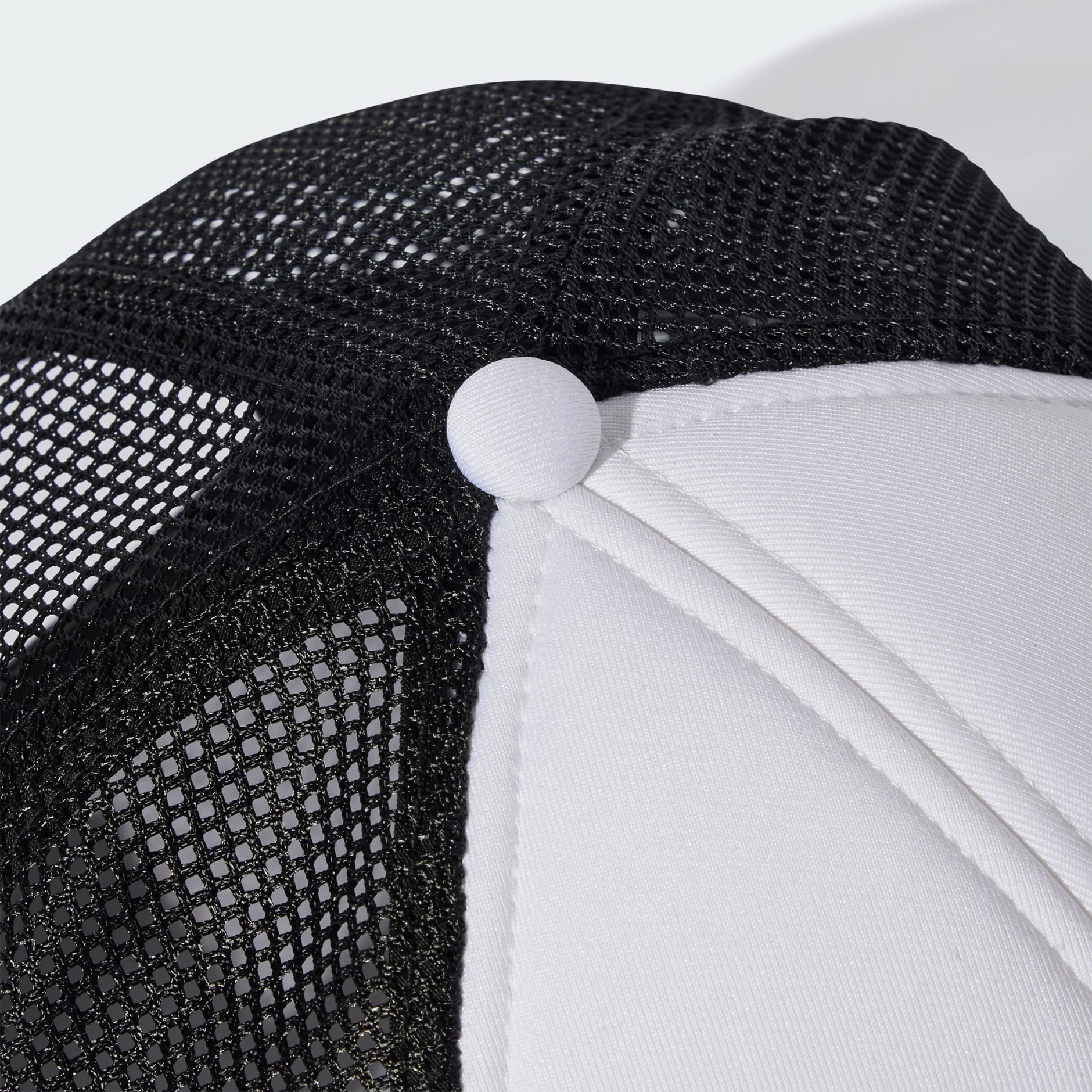 &Scaron;ilterica Mercedes - AMG Petronas Formula One Team Snapback Star Trucker