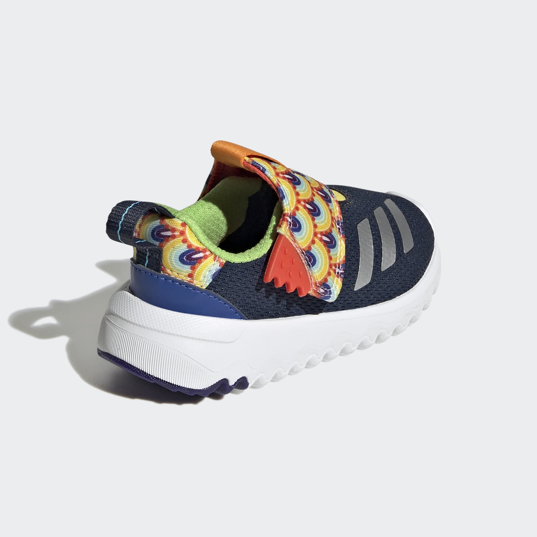 Suru365 Slip-On Shoes