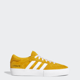 tenis amarillos hombre