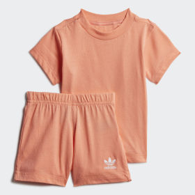 orangener adidas anzug