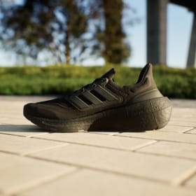 Full black sale shoes adidas