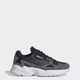 {keywor d} zapatillas adidas blancas con rayas negras