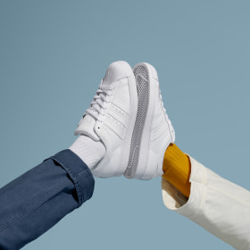 White shell toe adidas on sale womens