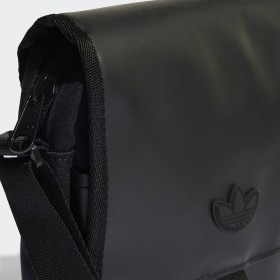 adidas Originals adicolor shoulder bag with large Trefoil in black | ASOS