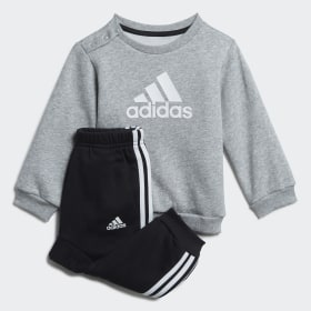 Conjunto Jogger Badge Of Sport Gris Niño Sportswear