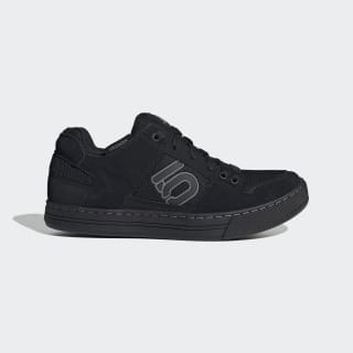 Kód barvy: Core Black / Grey Three / Core Black