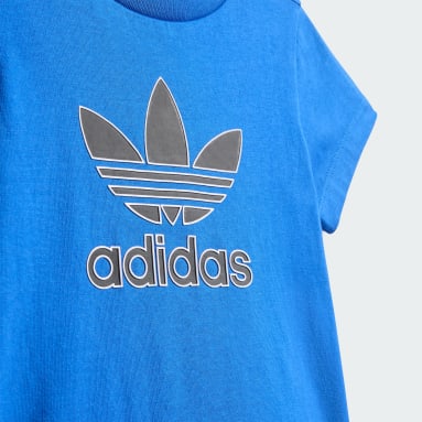 Conjunto de T-shirt e Calções com Logotipo Grande Infantil