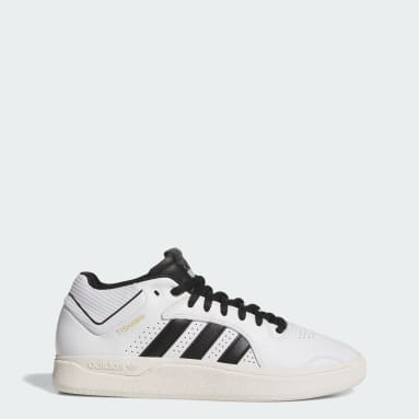 Tyshawn Mid Shoes