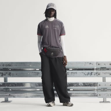 ÁO ĐẤU AUDI REVOLUT F1 TEAM DRIVER PHIÊN BẢN AUTHENTIC