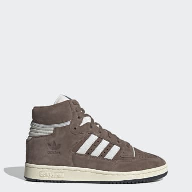 Zapatos y marrones | adidas