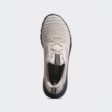 Men Walking Beige StrutHunt M