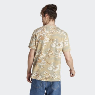 T-shirt graphique imprimé camouflage. Beige Hommes Originals