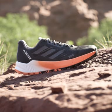 Tenis adidas negros de bota top