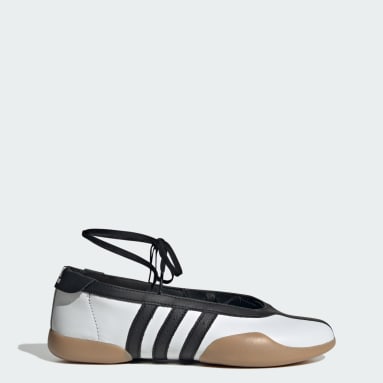 Sepatu Taekwondo Mei