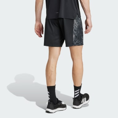 トレイン エッセンシャルズ シーズナル スリーストライプス ショーツ