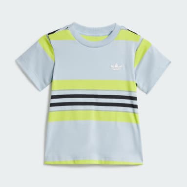 ชุดเสื้อยืดและกางเกงขาสั้นสำหรับเด็ก