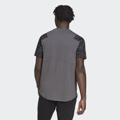 Designed For Gameday Travel T-skjorte Grå