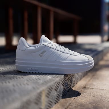 รองเท้า VL Court Bold