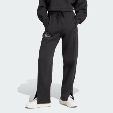 Signature Graphic Embroidery Fleece Straight Leg Pant