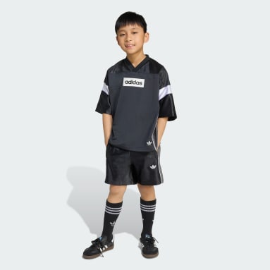 Conjunto de remera y short para niños