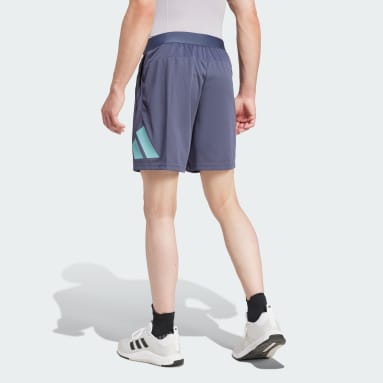 Shorts Train Essentials Logo