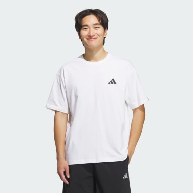 エッセンシャルズ プラス ルーズフィット スモールロゴ 半袖Tシャツ