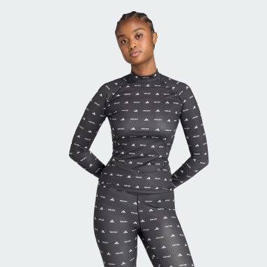 Camiseta técnica entallada adidas x MOON BOOT