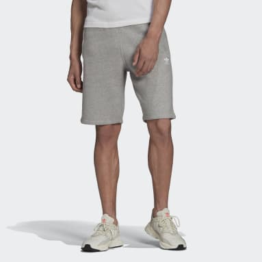 Damen Bekleidung Kurze Hosen Mini Shorts Große Größen in Grau adidas Fleece Sweat Shorts 