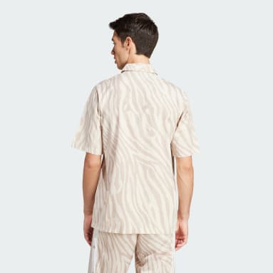 ผู้ชาย Originals สีเบจ เสื้อเชิ้ตแขนสั้นพิมพ์ลายหนังสัตว์
