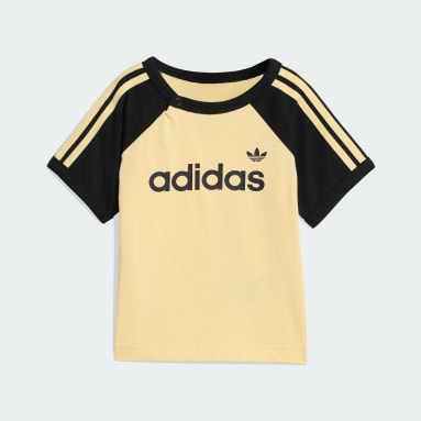 ชุดเสื้อยืดและกางเกงขาสั้น SPRINTER