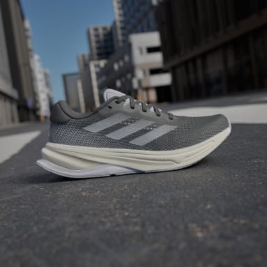Adidas per pronatori store