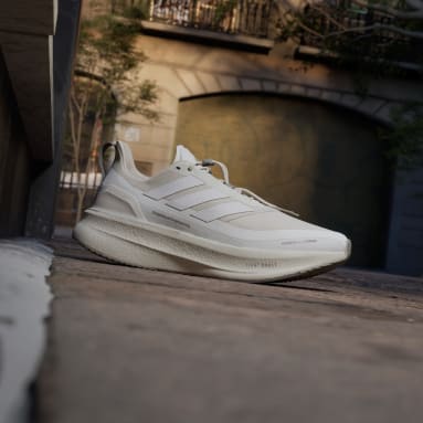 Tênis Corrida Ultraboost 5 H.Koumori