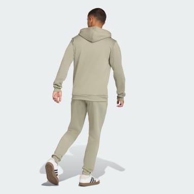 CONJUNTO DEPORTIVO CON GORRO Y LOGO GRANDE