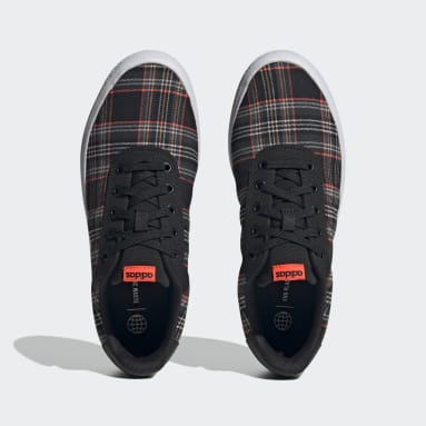 Men's Essentials Black Vulc Raid3r Lifestyle Skateboarding 3-Stripes Branding Shoes