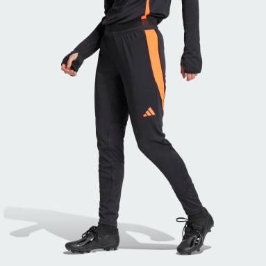 Nuovi pantaloni best sale adidas